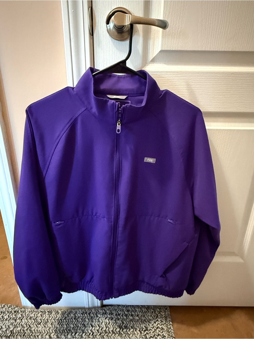 Figs Medium Sydney Scrub Jacket